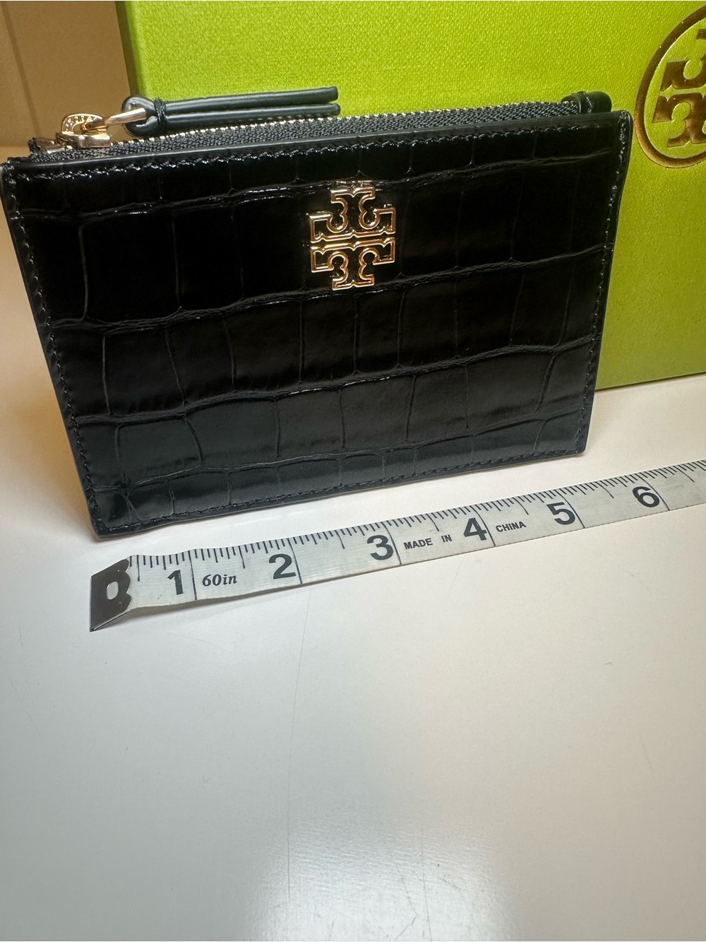 Tory Burch Britten Zip Card Case - Picture 5 of 5